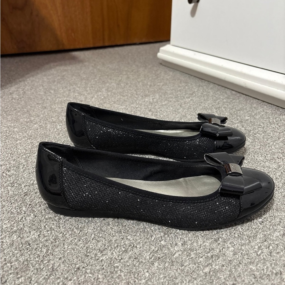 Anne Klein Sport Sparkly Black Flats with Bows - Picture 5 of 12